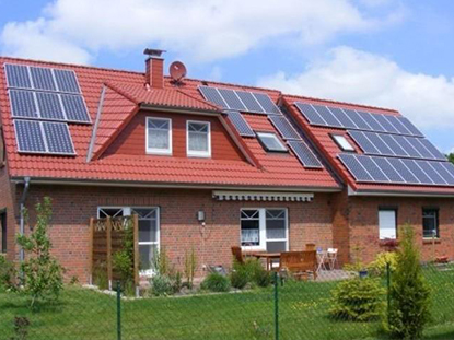 Apa jenis kurung fotovoltaik yang umum digunakan?